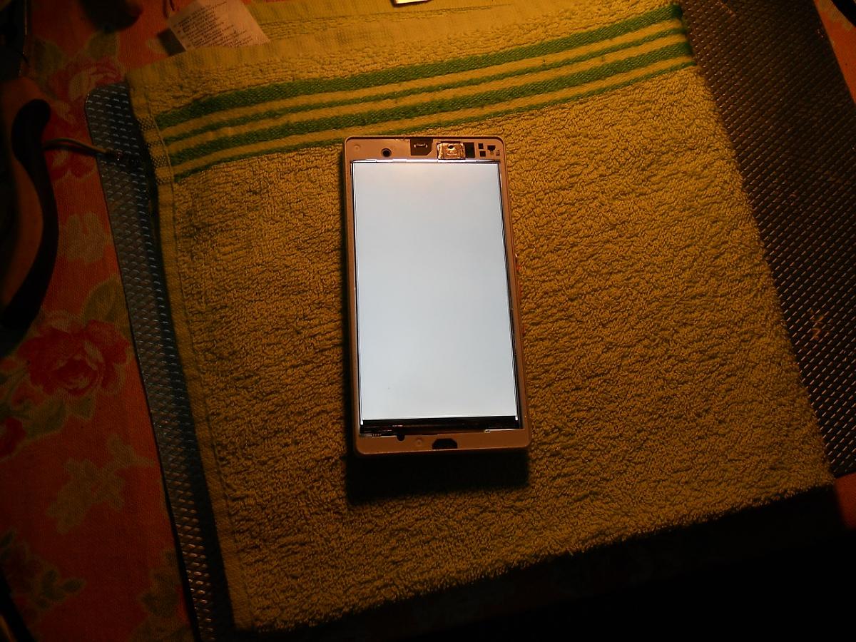 Aiuto lcd Sony xperia Z-dscn0092.jpg