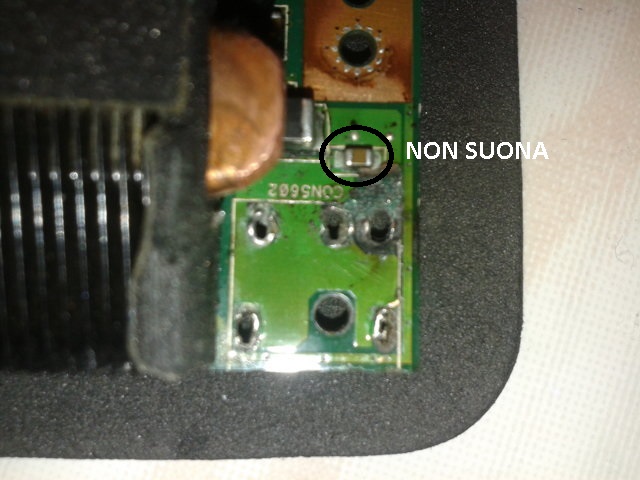 Nome: parte dove il jack e rivolto verso sopra (FILEminimizer).jpg
Visite: 132
Dimensione: 80.5 KB