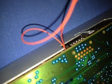 samssung ms28 con strani fili che escono dal connettore-due.jpg