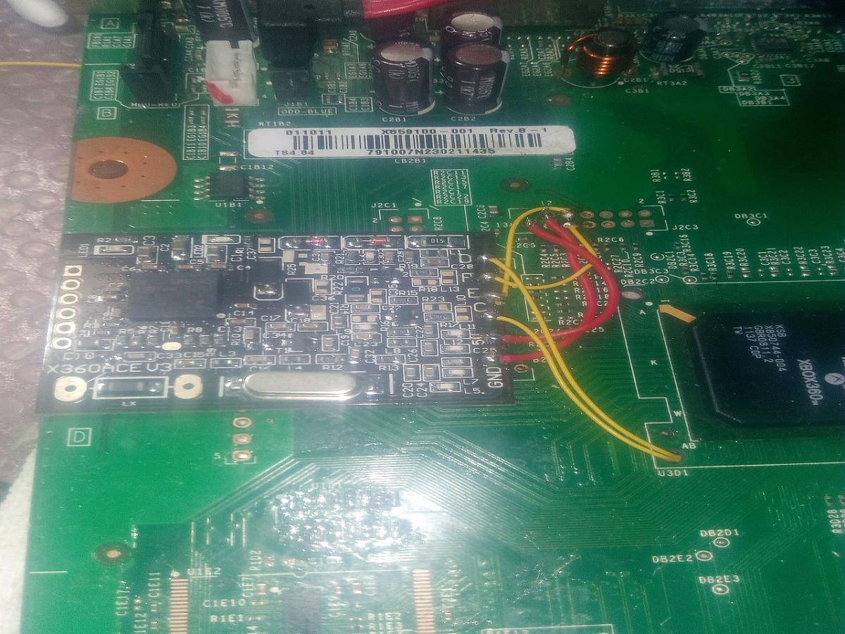 recupero console-modchip01.jpg