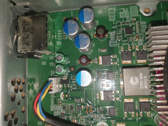 Xbox360 si spegne dopo pochi secondi-20200503_204646.jpg
