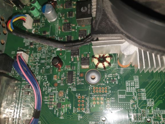 Xbox360 si spegne dopo pochi secondi-20200503_204707.jpg