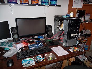 Ecco la mia disordinata postazione-sam_0067-copia-.jpg