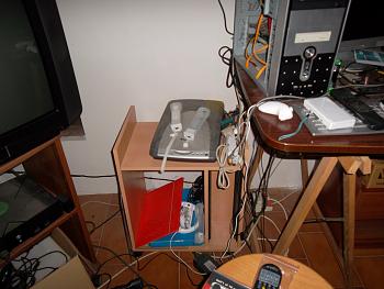 Ecco la mia disordinata postazione-sam_0075-copia-.jpg