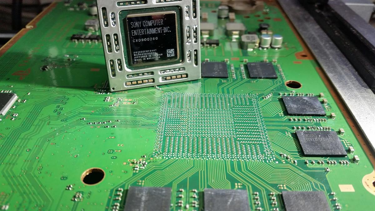 PS4 BLOD reballing-20150804_145741.jpg